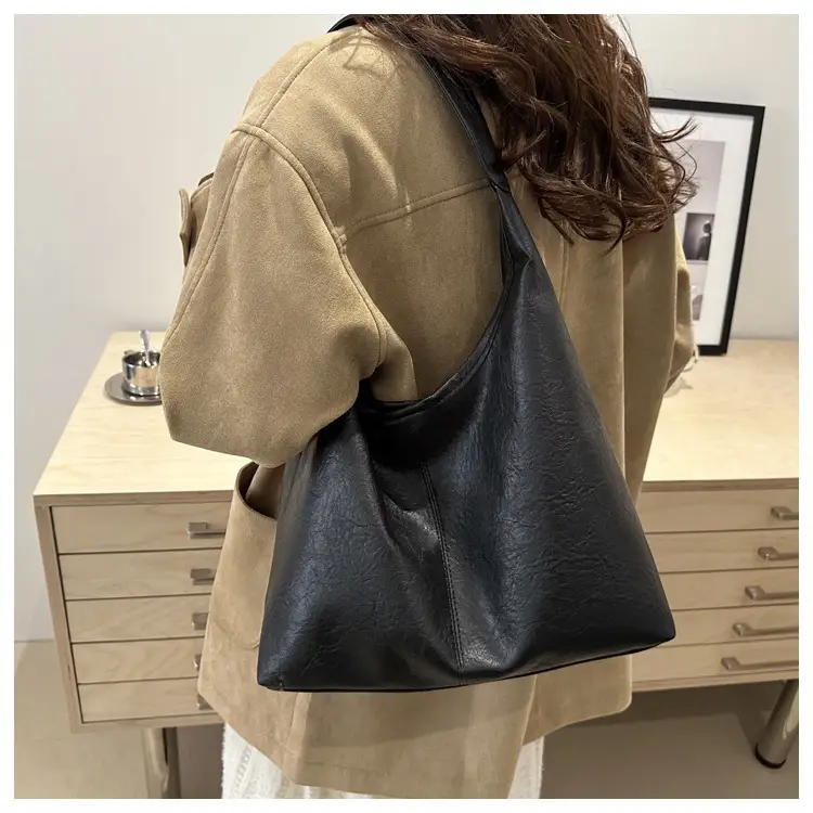 Black PU Leather Vintage Tote Bag for Women 2025 — feature 22