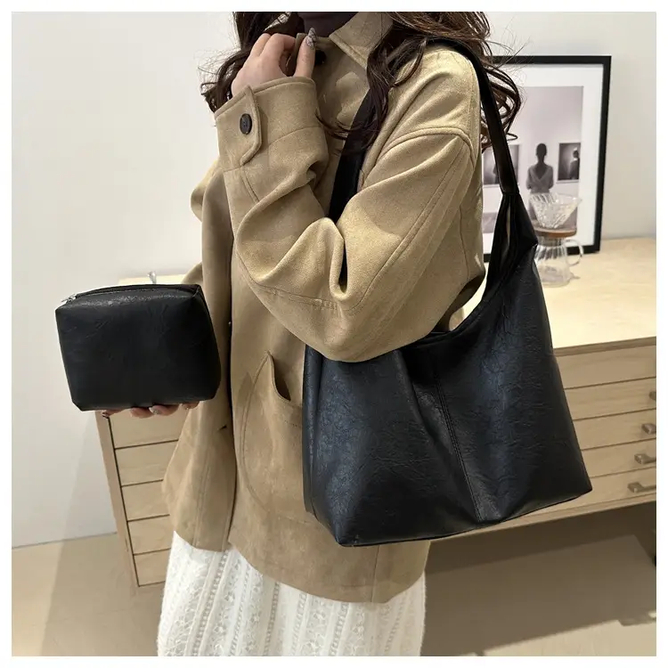 Black PU Leather Vintage Tote Bag for Women 2025 — feature 24