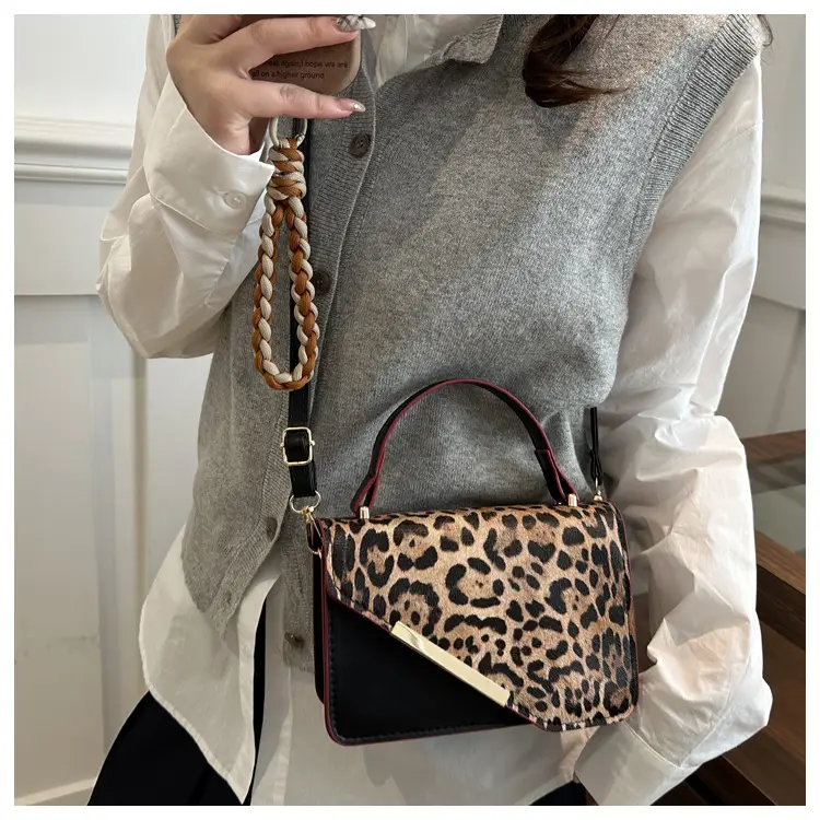 Leopard Print Shoulder Bag Red Leather 2025 — feature 13