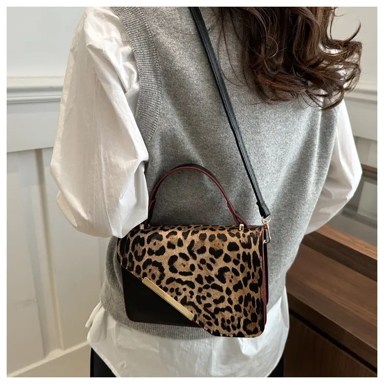 Leopard Print Shoulder Bag Red Leather 2025 — feature 16