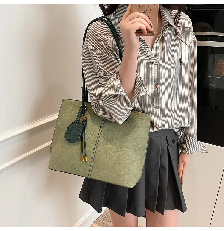 Green PU Leather Puppy Tote Bag Large Capacity 2025 — feature 21