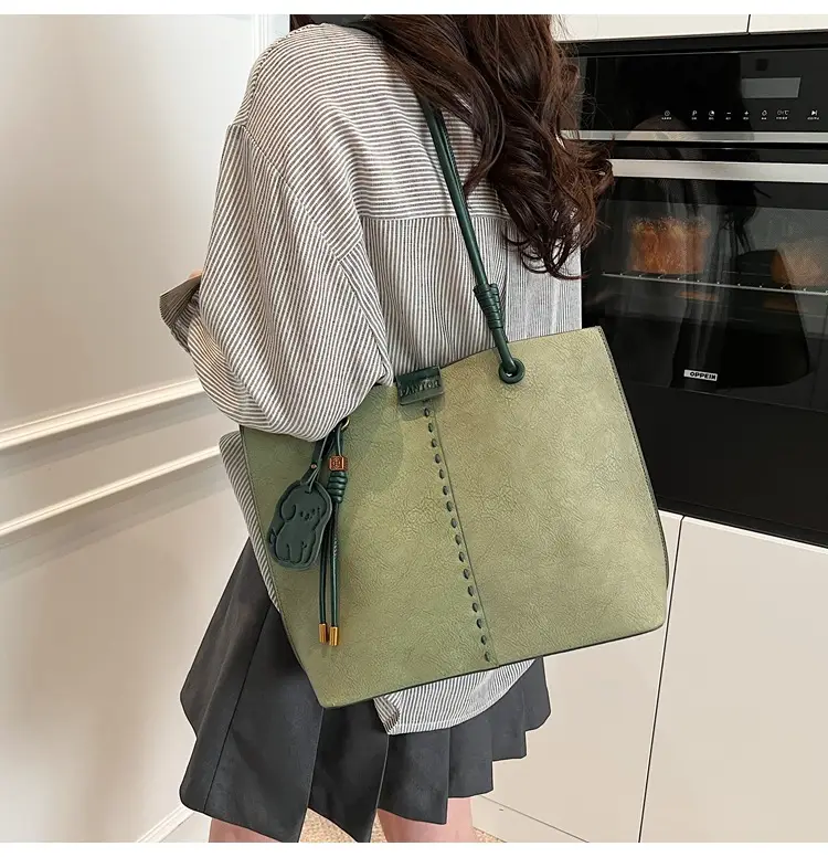 Green PU Leather Puppy Tote Bag Large Capacity 2025 — feature 22