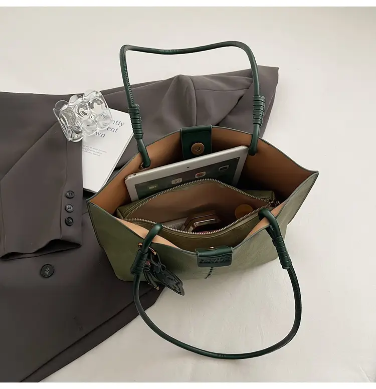 Green PU Leather Puppy Tote Bag Large Capacity 2025 — feature 28