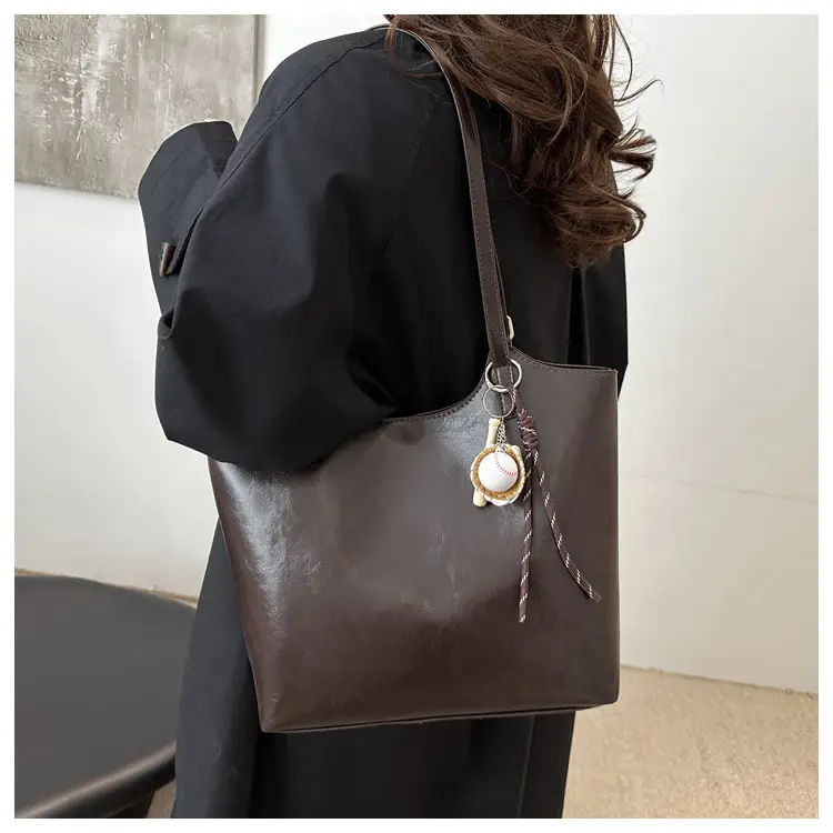 Vintage Black High-end Women's Tote Bag Large Capacity 2025 — feature 15
