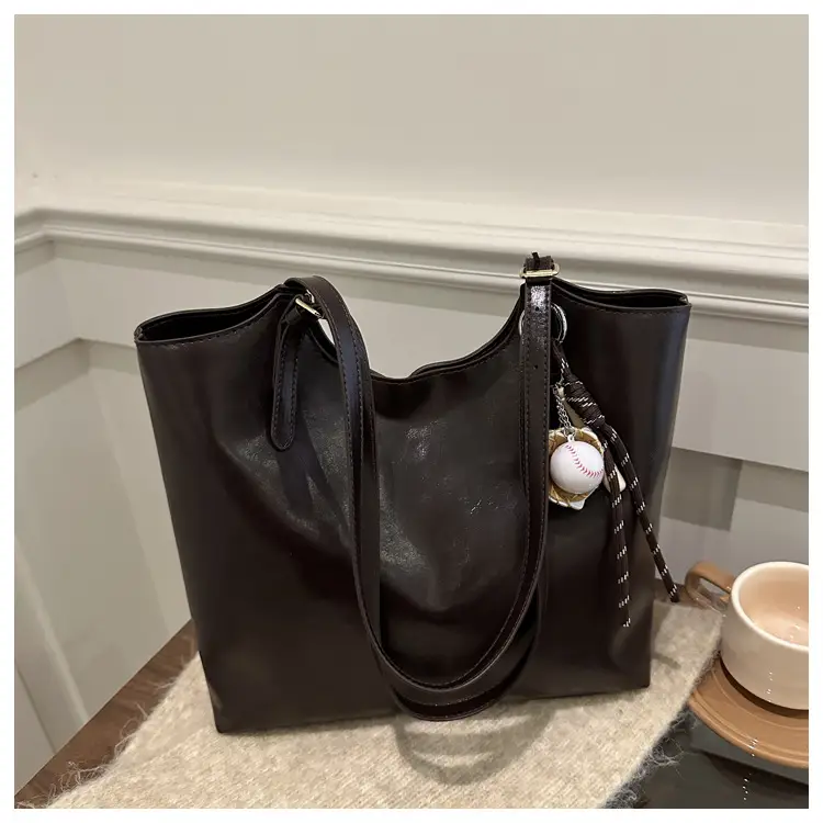 Vintage Black High-end Women's Tote Bag Large Capacity 2025 — feature 21
