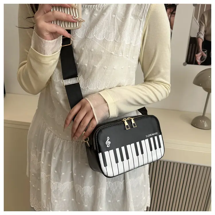 Piano Note Design Small Crossbody Bag Black White — feature 10