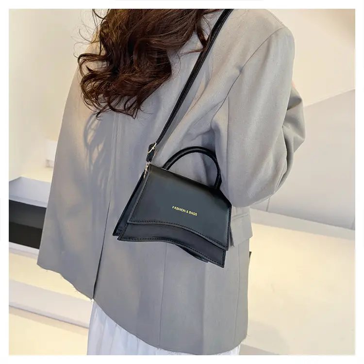 Women's Silver Square Shoulder Bag 2025 Summer — feature 14