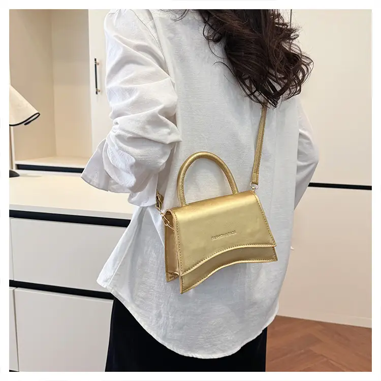 Women's Silver Square Shoulder Bag 2025 Summer — feature 18