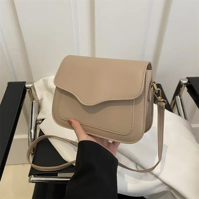 White Korean Style Shoulder Crossbody Bag for Women - Image 4