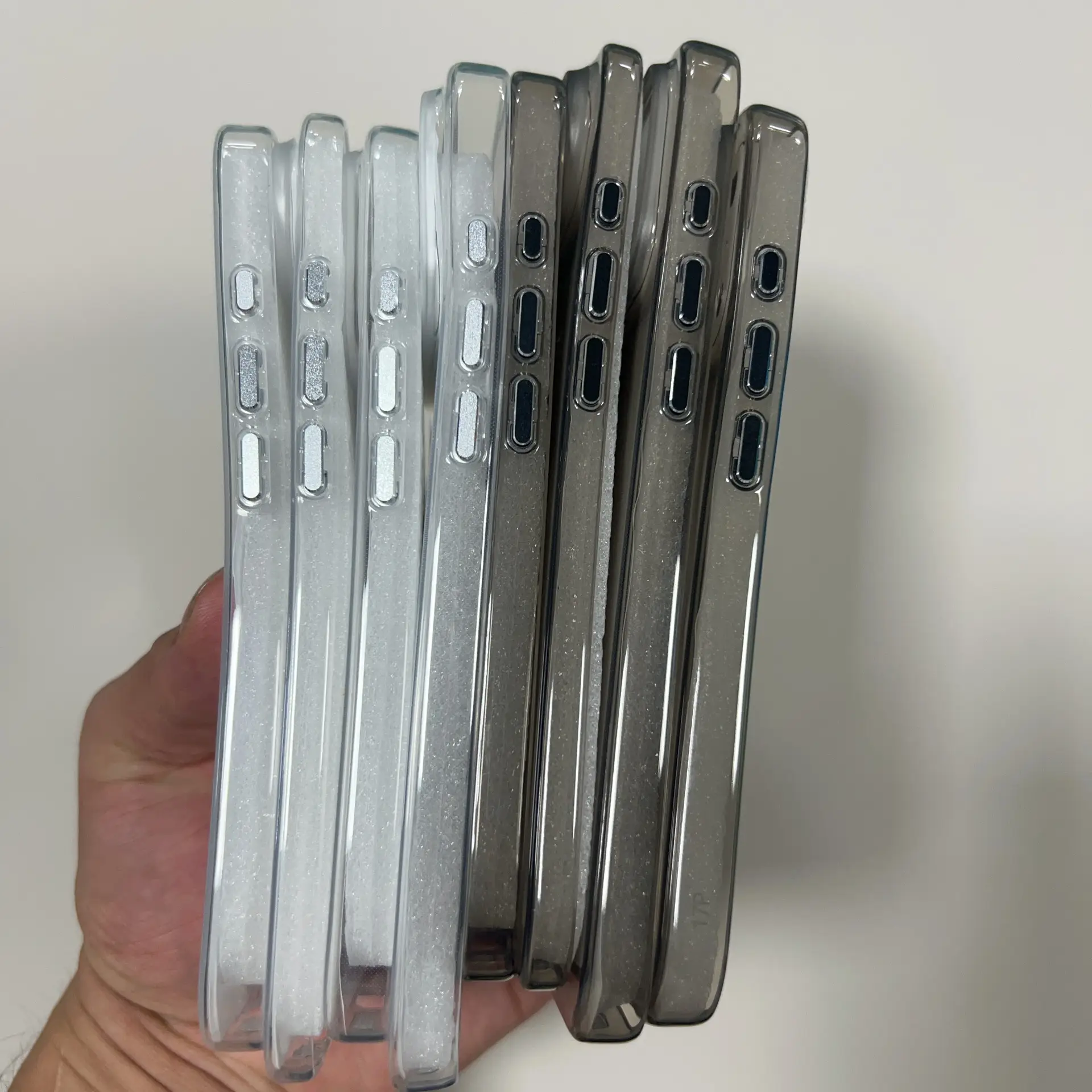 Bayer Tpu Apple 16Pro Max Mobile Cover with Cooling Holes — feature 9