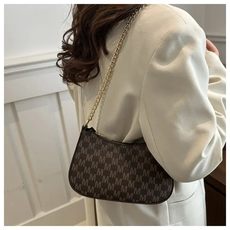 Retro Leopard Underarm Bag 2025 Spring New Commuter Fashionable Simple Niche Design Shoulder Crescent Bag — feature 16