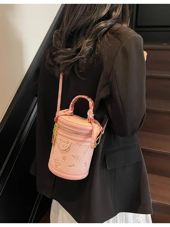 Black Crossbody Bag for Women Spring Summer 2026 - Image 5