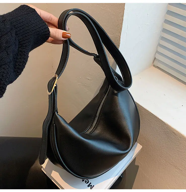 Women's Vintage Brown Leather Shoulder Bag 2026 — feature 19