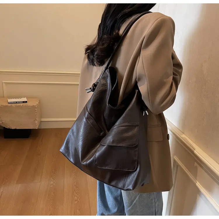 Black Leather Large Tote Bag for Women 2025 — feature 8