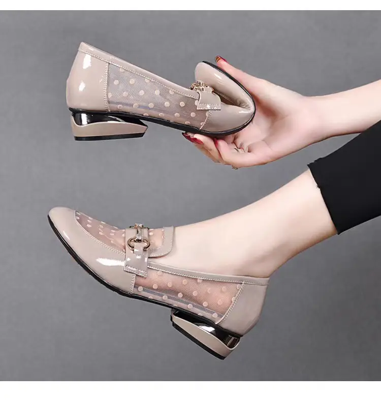 Mesh Soft Leather Shoes 2025 New Hollow Low Heel Women's Sandals Summer Flat Soft Bottom Loafers Low-top Leather Shoes — feature 3