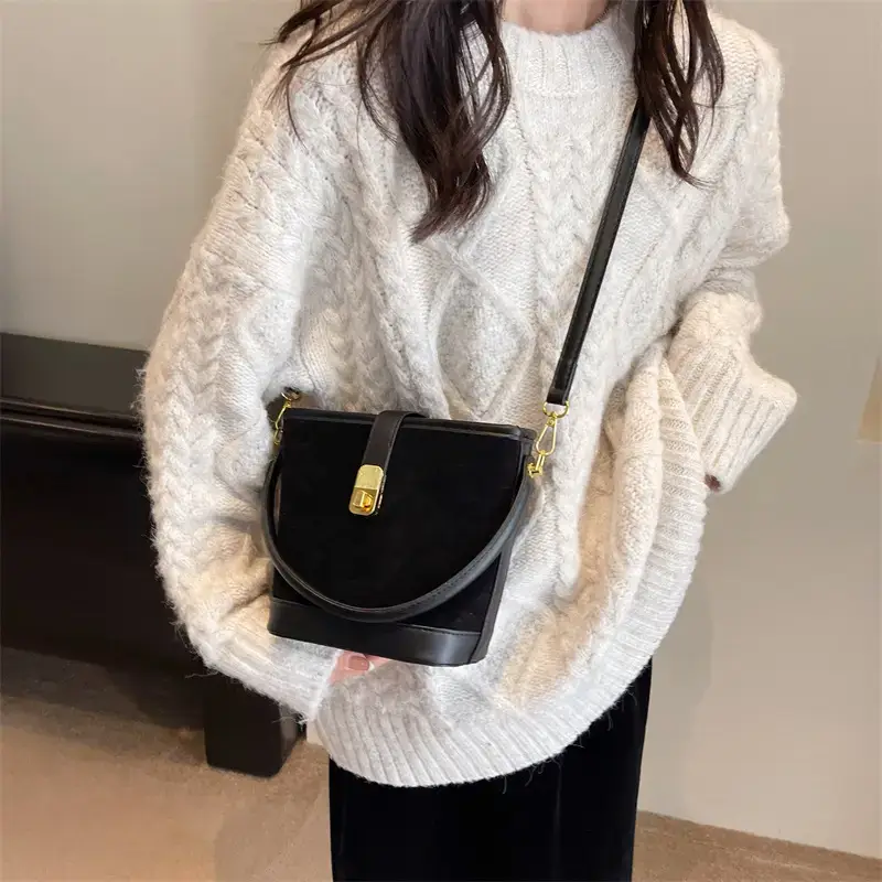 Autumn Winter Women's Frosted Bucket Bag Large Capacity - Image 7