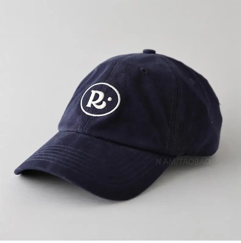 Black R-Embossed Baseball Cap for Men Women 2025 — feature 4
