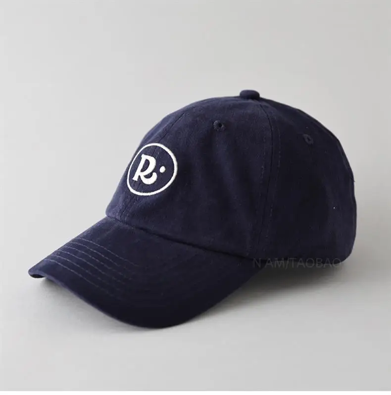Black R-Embossed Baseball Cap for Men Women 2025 — feature 5