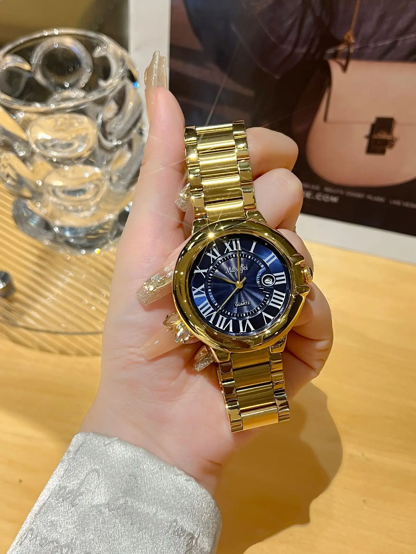 Gold Cross Watch Set for Men Women with Fast Live Hands — feature 6