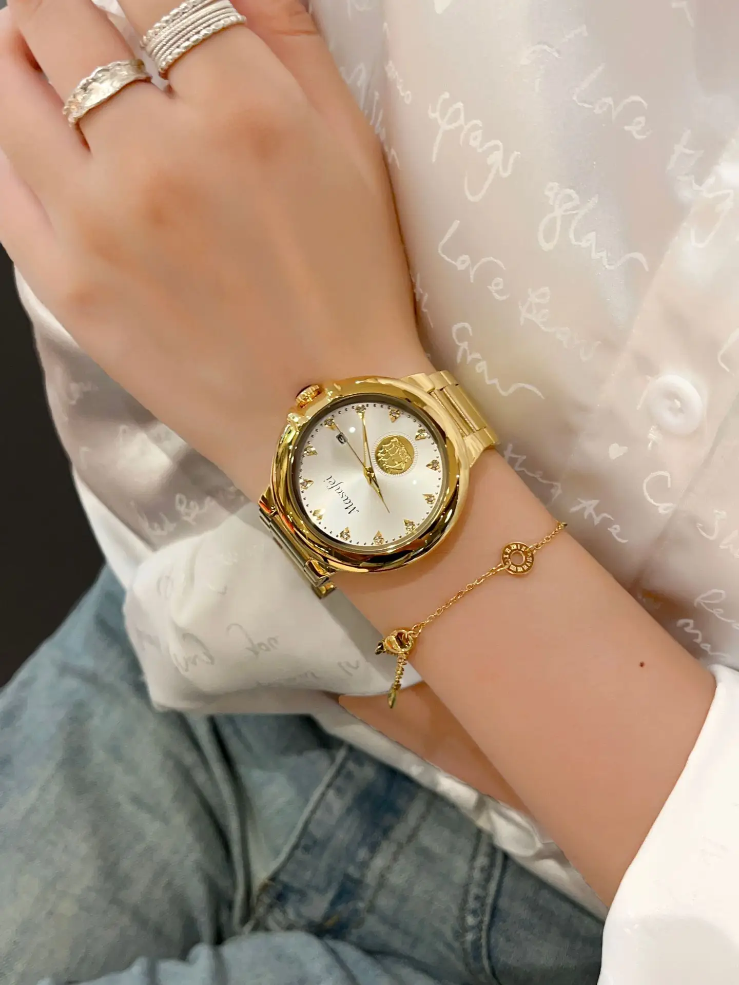 Gold Mechanical Watch for Men with Live Explosion Design — feature 5