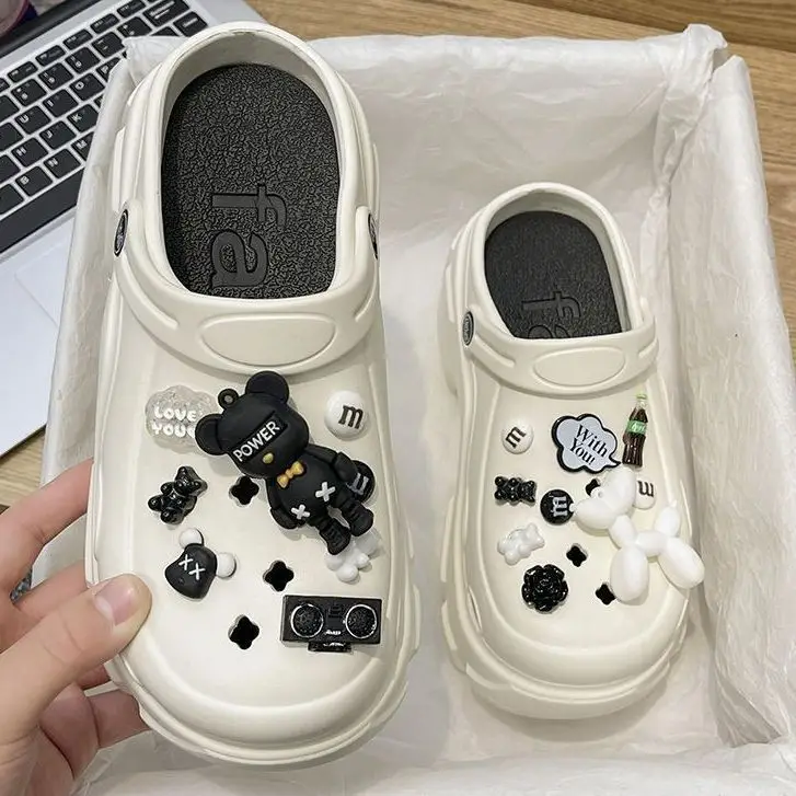 2025 New Cyber Celebrous Cave Shoes Women's Outer Wear Cartoon Small Thick Sole Elevated Platform Slippers - Image 3