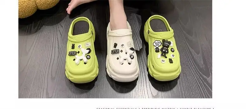 2025 New Cyber Celebrous Cave Shoes Women's Outer Wear Cartoon Small Thick Sole Elevated Platform Slippers — feature 35