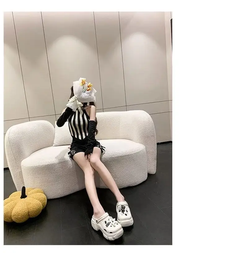 2025 New Cyber Celebrous Cave Shoes Women's Outer Wear Cartoon Small Thick Sole Elevated Platform Slippers — feature 44