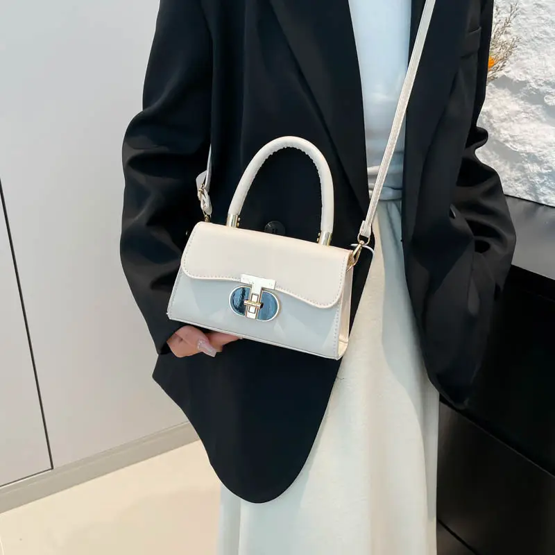 White Lock Clasp Small Handbag with Chain - Image 6