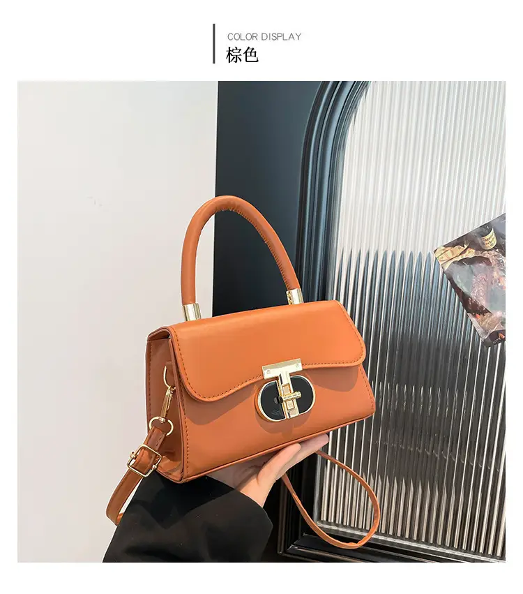 White Lock Clasp Small Handbag with Chain — feature 23