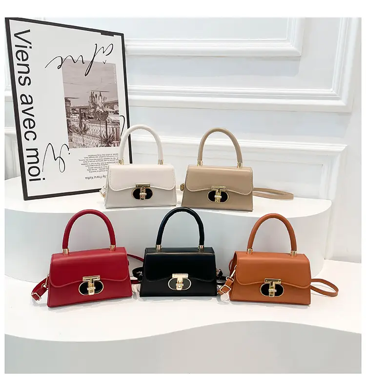 White Lock Clasp Small Handbag with Chain — feature 24