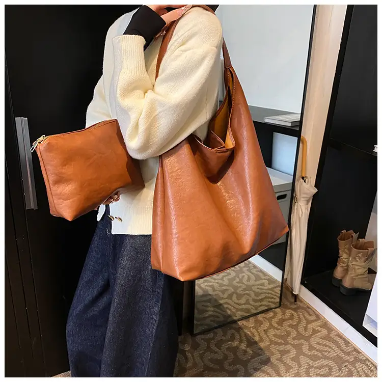 Women's Retro College Style Large Capacity Shoulder Tote Bag Brown Leather — feature 15