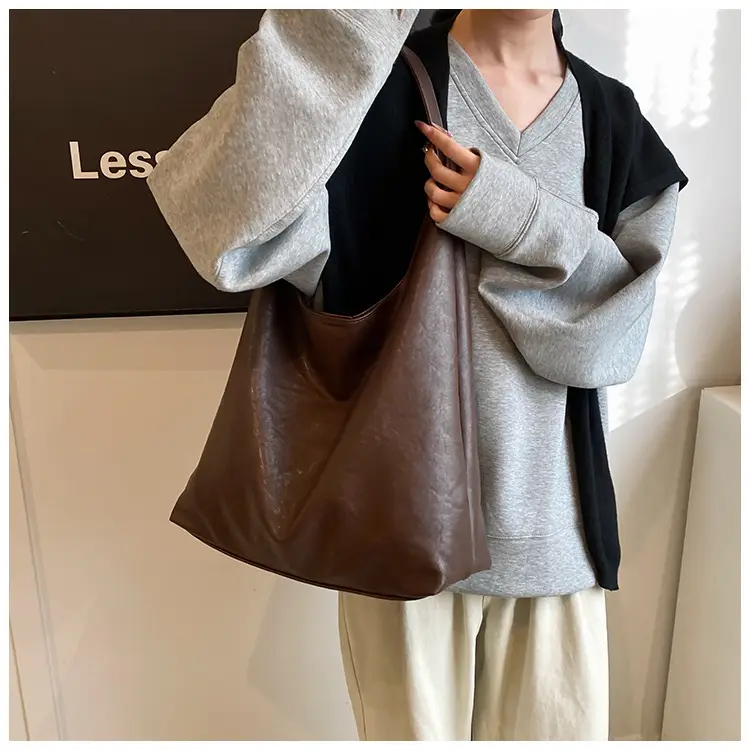 Women's Retro College Style Large Capacity Shoulder Tote Bag Brown Leather — feature 25