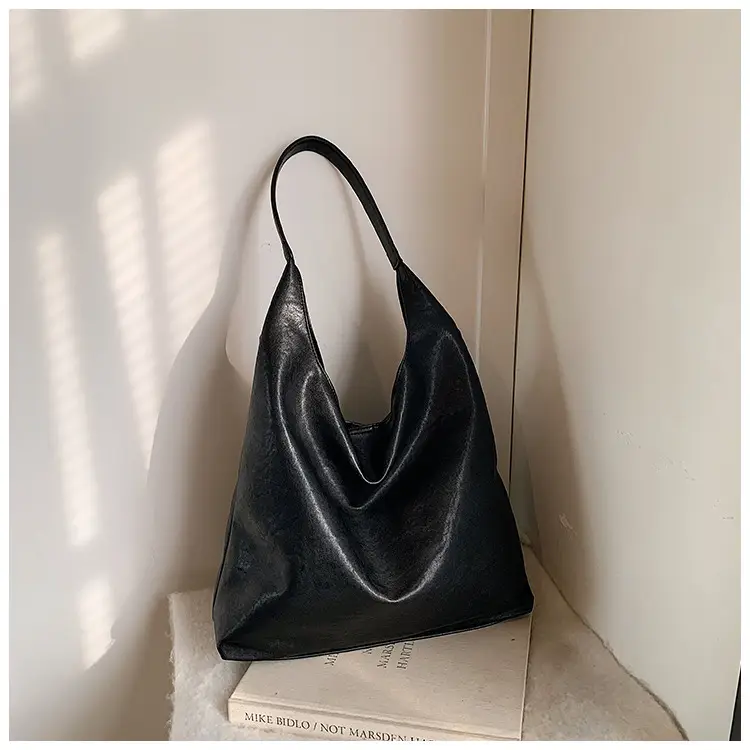 Women's Retro College Style Large Capacity Shoulder Tote Bag Brown Leather — feature 30