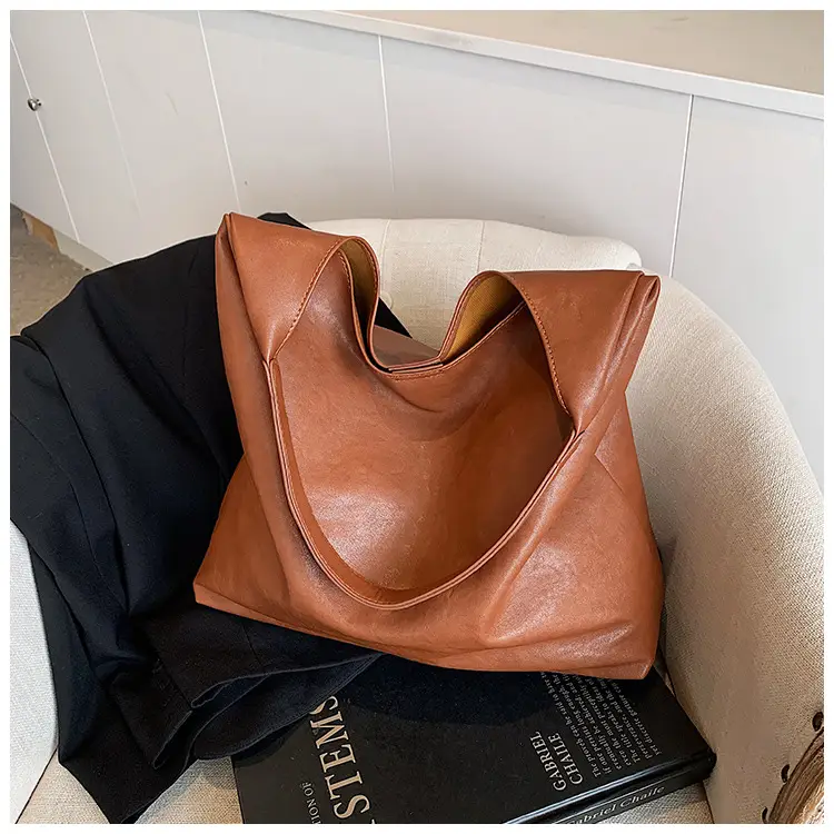 Women's Retro College Style Large Capacity Shoulder Tote Bag Brown Leather — feature 33