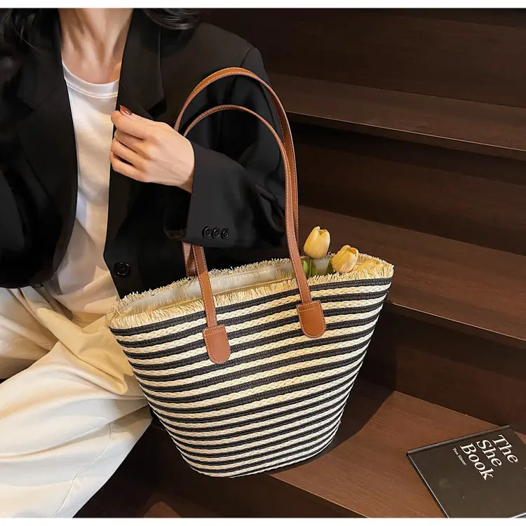 Women's Straw Underarm Bag with Leather Handles — feature 40