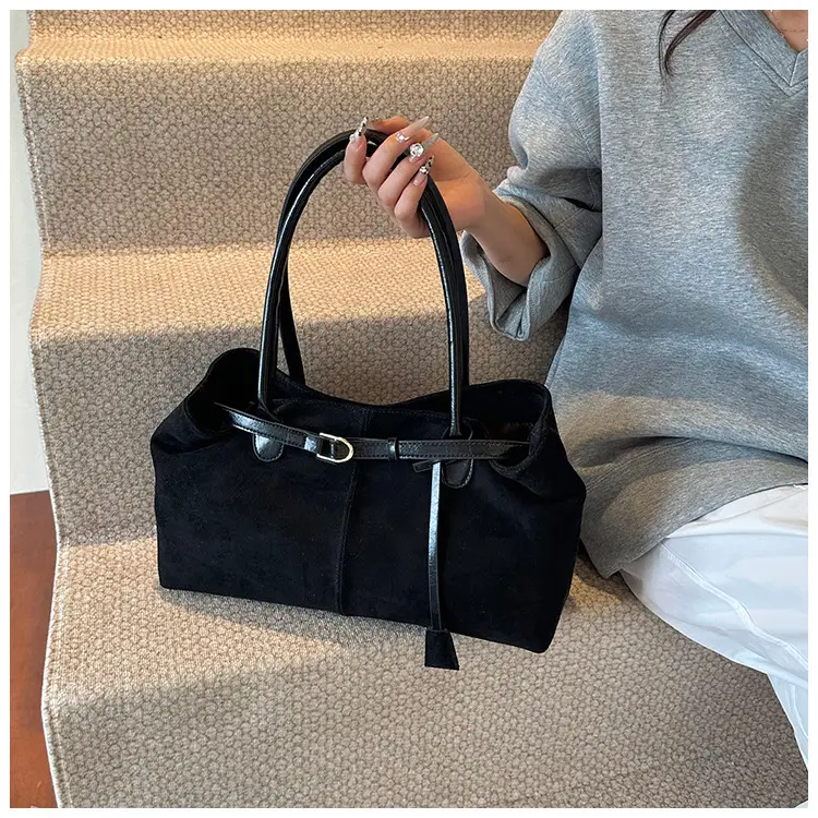 Women's Large Capacity Frosted Shoulder Bag Brown — feature 10