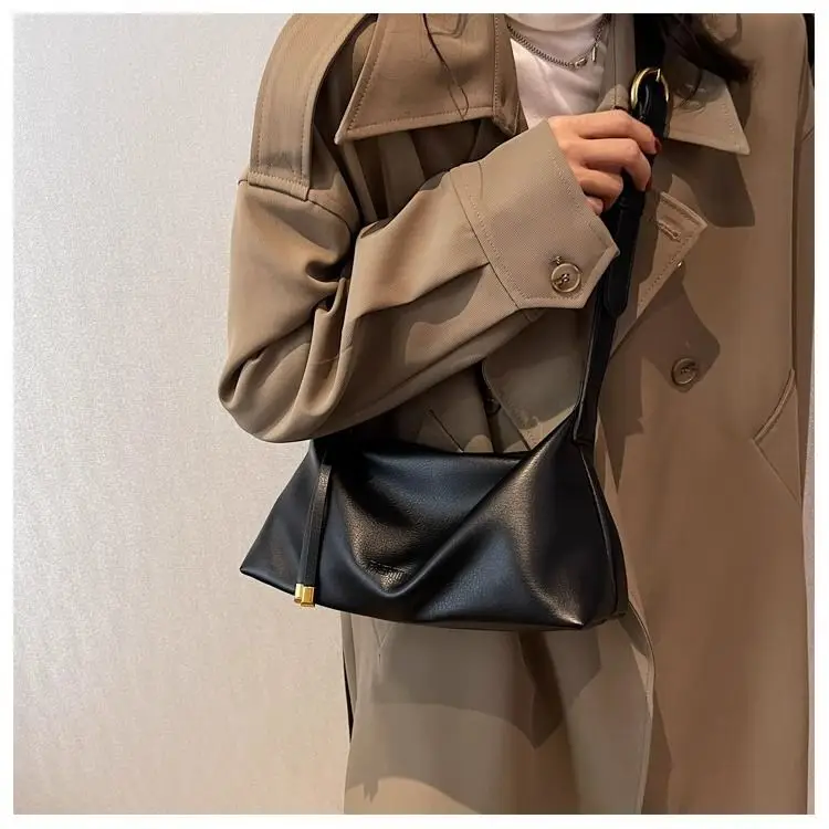 Women's Brown Leather Crossbody Bag with Gold Ring — feature 13