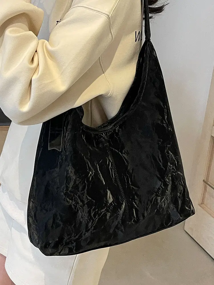 Women's Black Velvet Shoulder Bag Large Capacity - Image 8