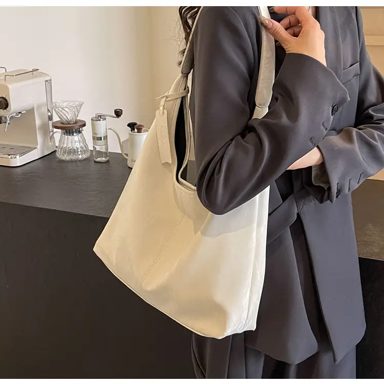 Women's Black Velvet Shoulder Bag Large Capacity — feature 23