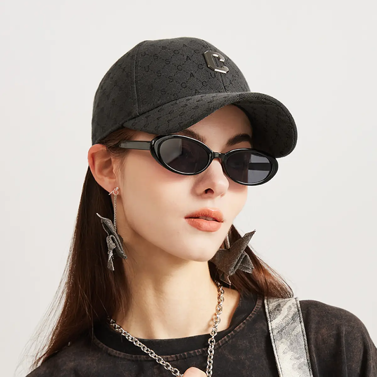 Korean Fashion Baseball Cap with Metal Letter Print - Image 5