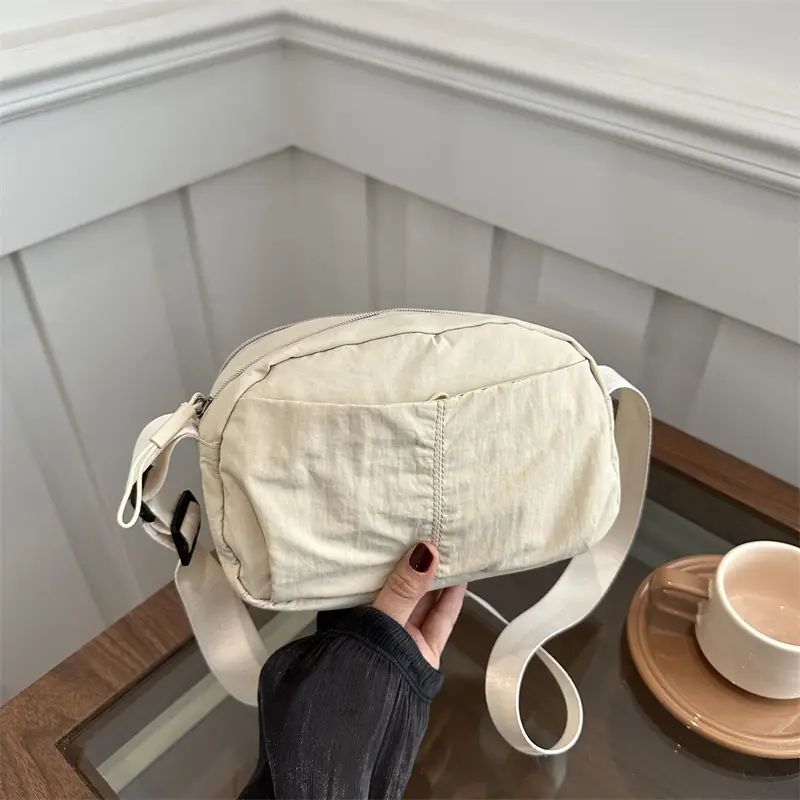 Women's Lightweight Nylon Crossbody Bag 2025 - Image 4