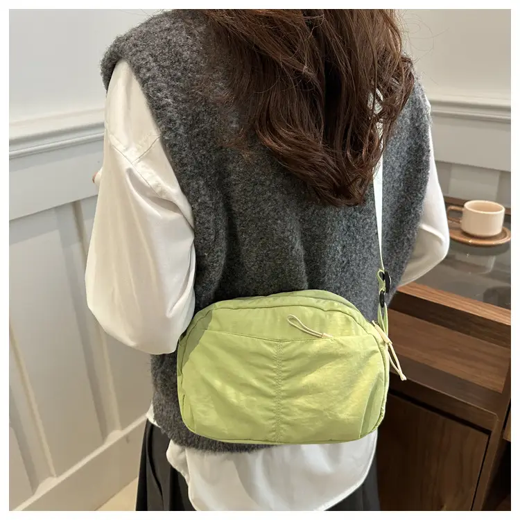 Women's Lightweight Nylon Crossbody Bag 2025 — feature 14