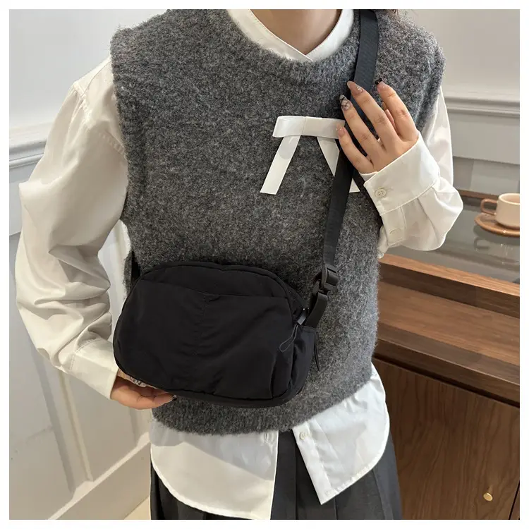 Women's Lightweight Nylon Crossbody Bag 2025 — feature 16
