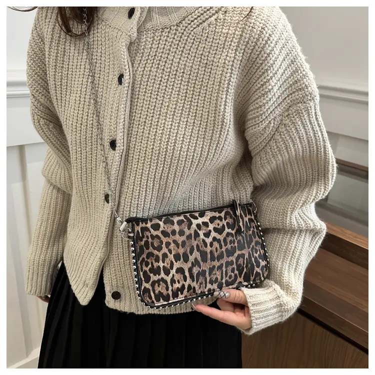 Lovery Leopard Print Crossbody Bag 2025 — feature 15