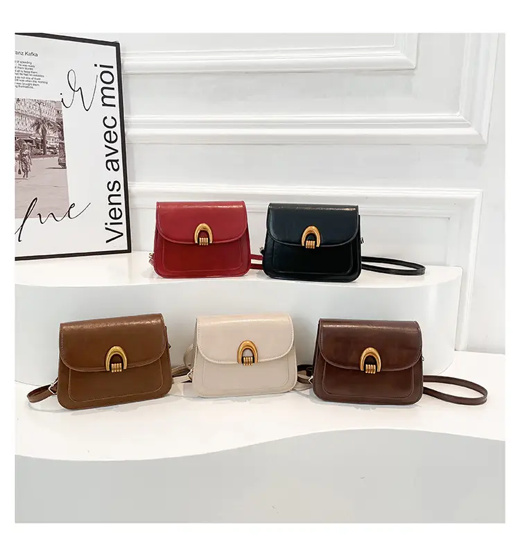 Vintage Oil Leather Saddle Bag Women's 2025 — feature 25