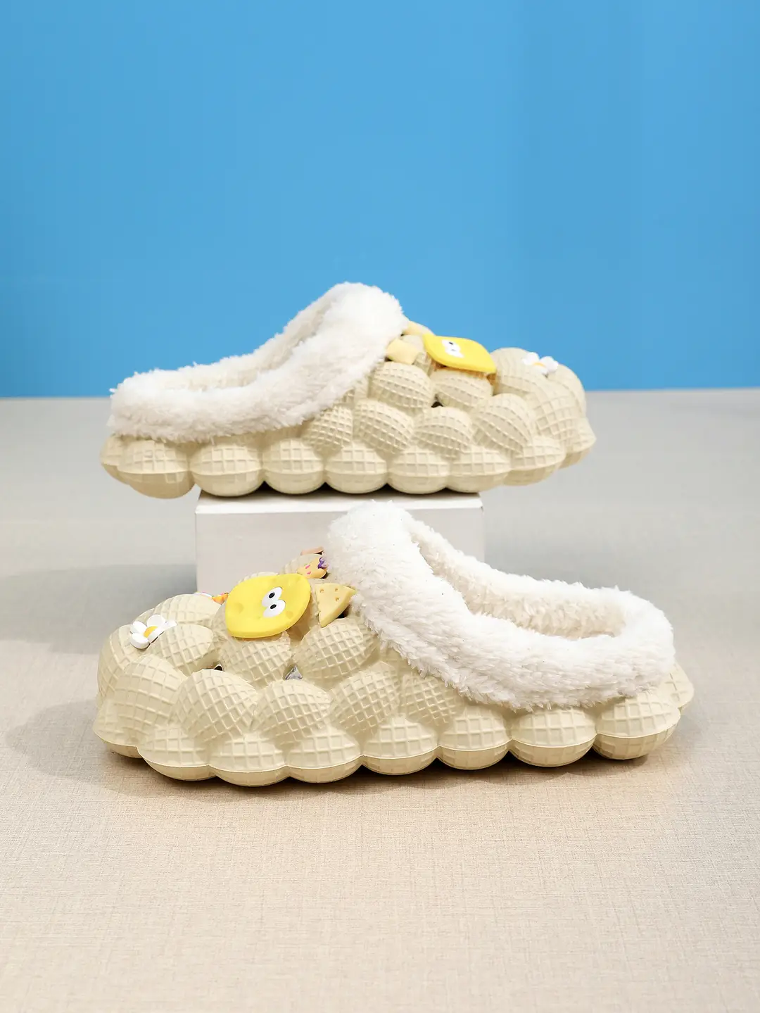 2026 Wholesale Cotton Slippers for Home and Outdoor Use, Lychee Pattern Bathroom Slippers for Couples, Non-Slip Eva Cartoon Fashion Winter Cotton Slippers Trendy — feature 10