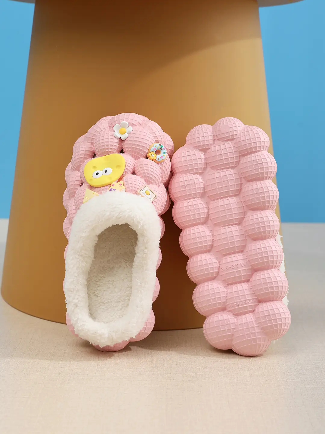 2026 Wholesale Cotton Slippers for Home and Outdoor Use, Lychee Pattern Bathroom Slippers for Couples, Non-Slip Eva Cartoon Fashion Winter Cotton Slippers Trendy — feature 19