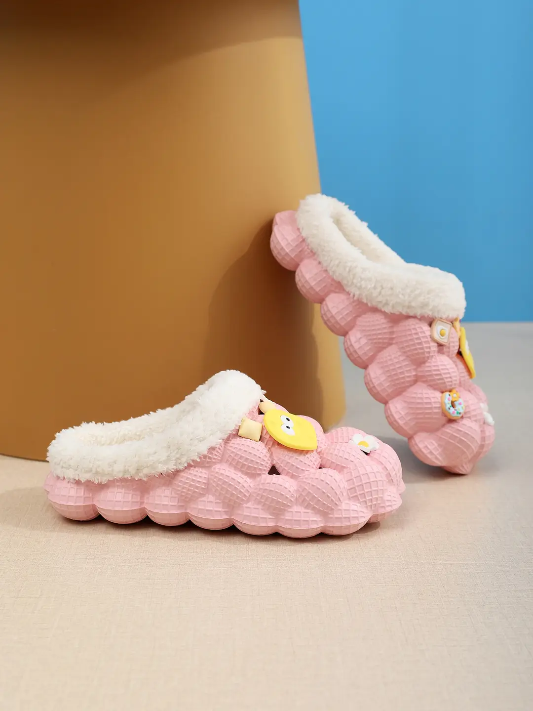 2026 Wholesale Cotton Slippers for Home and Outdoor Use, Lychee Pattern Bathroom Slippers for Couples, Non-Slip Eva Cartoon Fashion Winter Cotton Slippers Trendy — feature 20