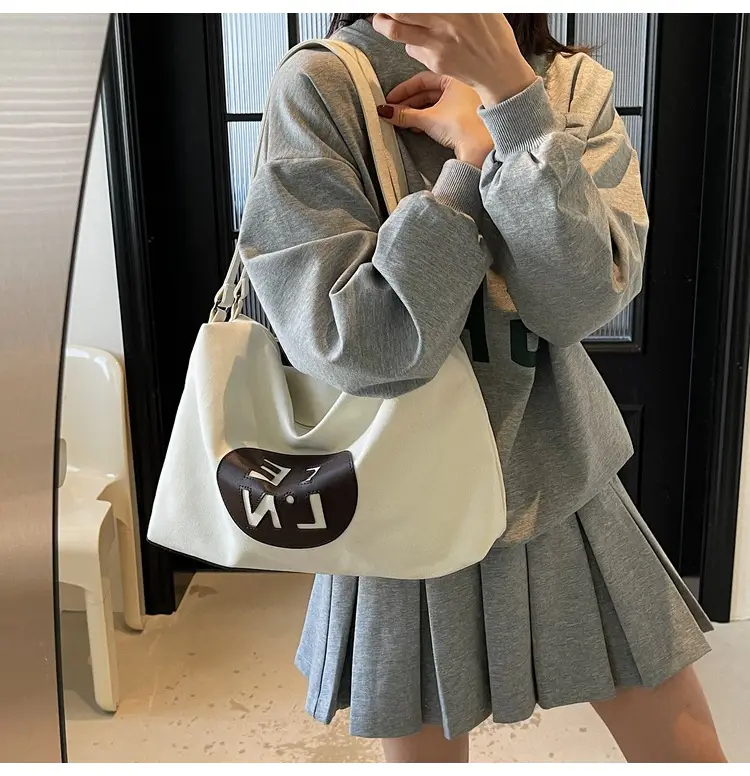 Women's Canvas Tote Bag Niche Design 2026 — feature 13