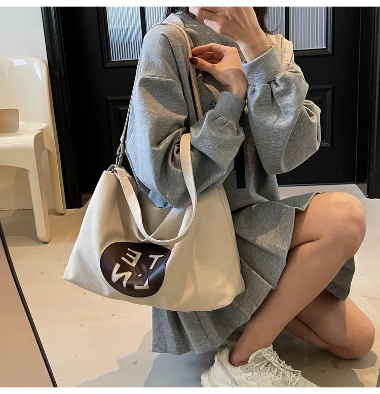 Women's Canvas Tote Bag Niche Design 2026 — feature 14